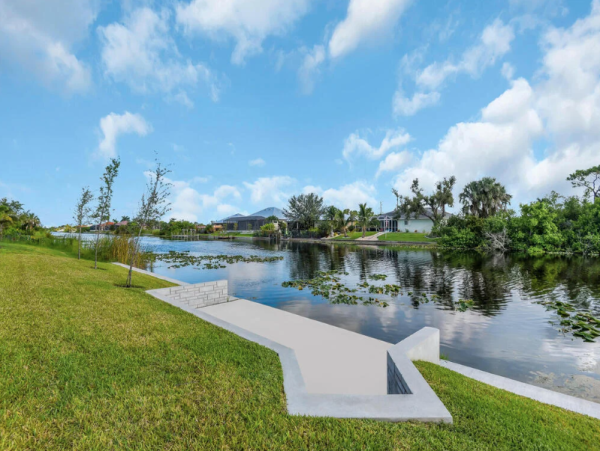 Beautiful Florida Vacation Villa with Private Pool & Canal Views
